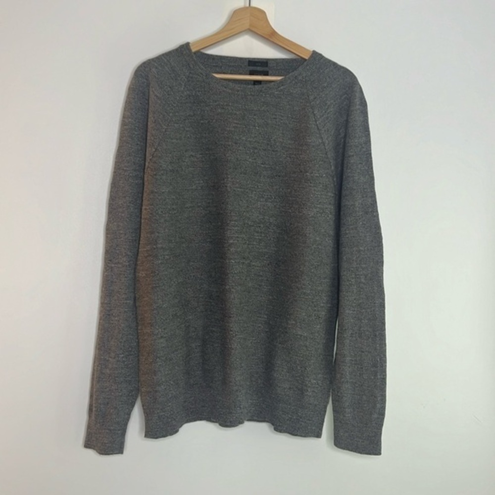 J Crew men’s heather gray cotton crew neck sweater size large